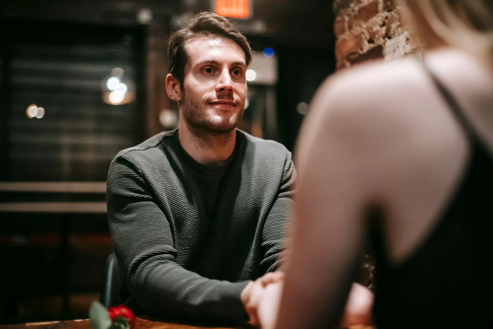 Offrir une seconde chance à son partenaire pendant les fiançailles ou le mariage