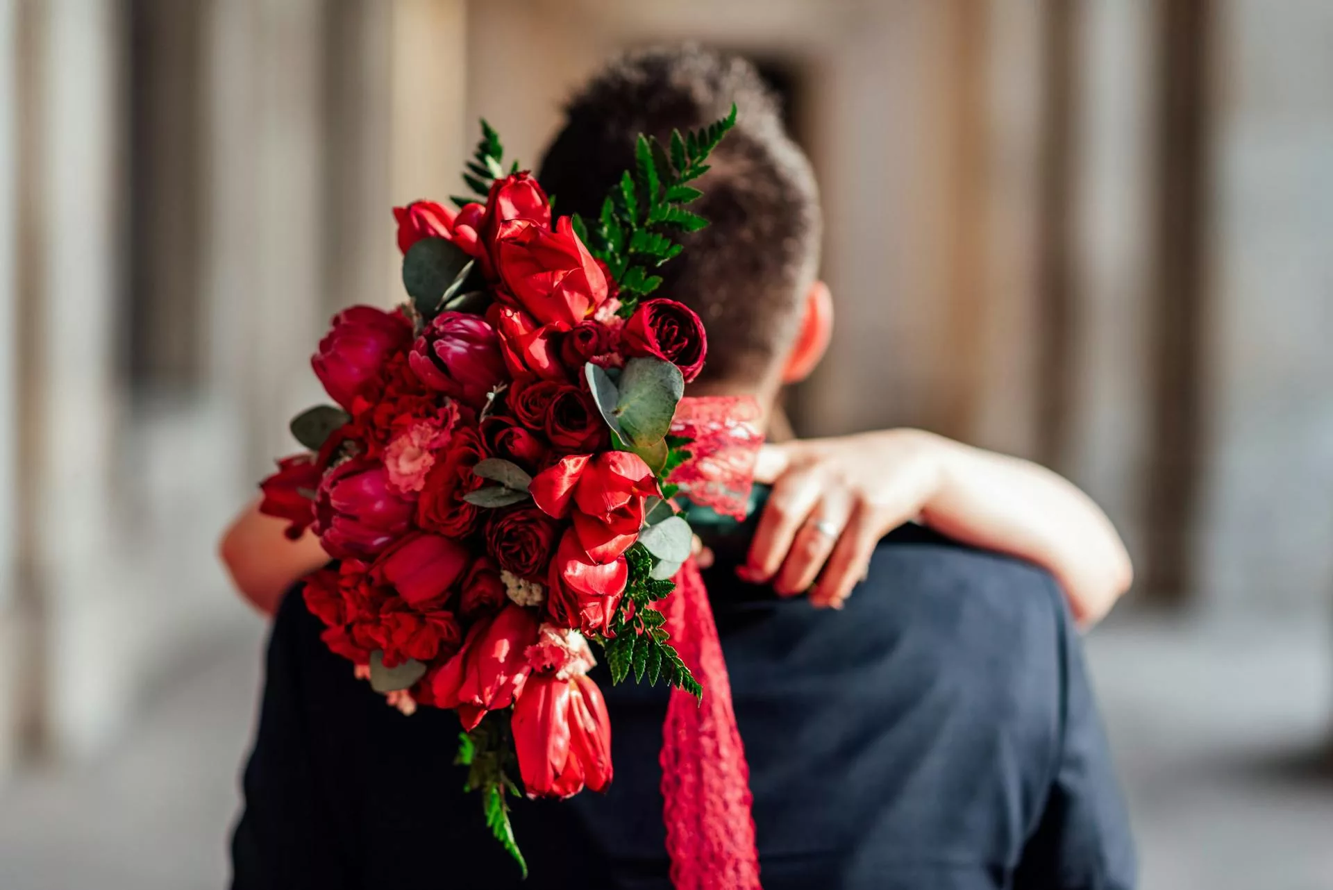 Appliquer la loi de l'attraction dans votre relation avec votre âme sœur : conseils pour la rencontre en ligne