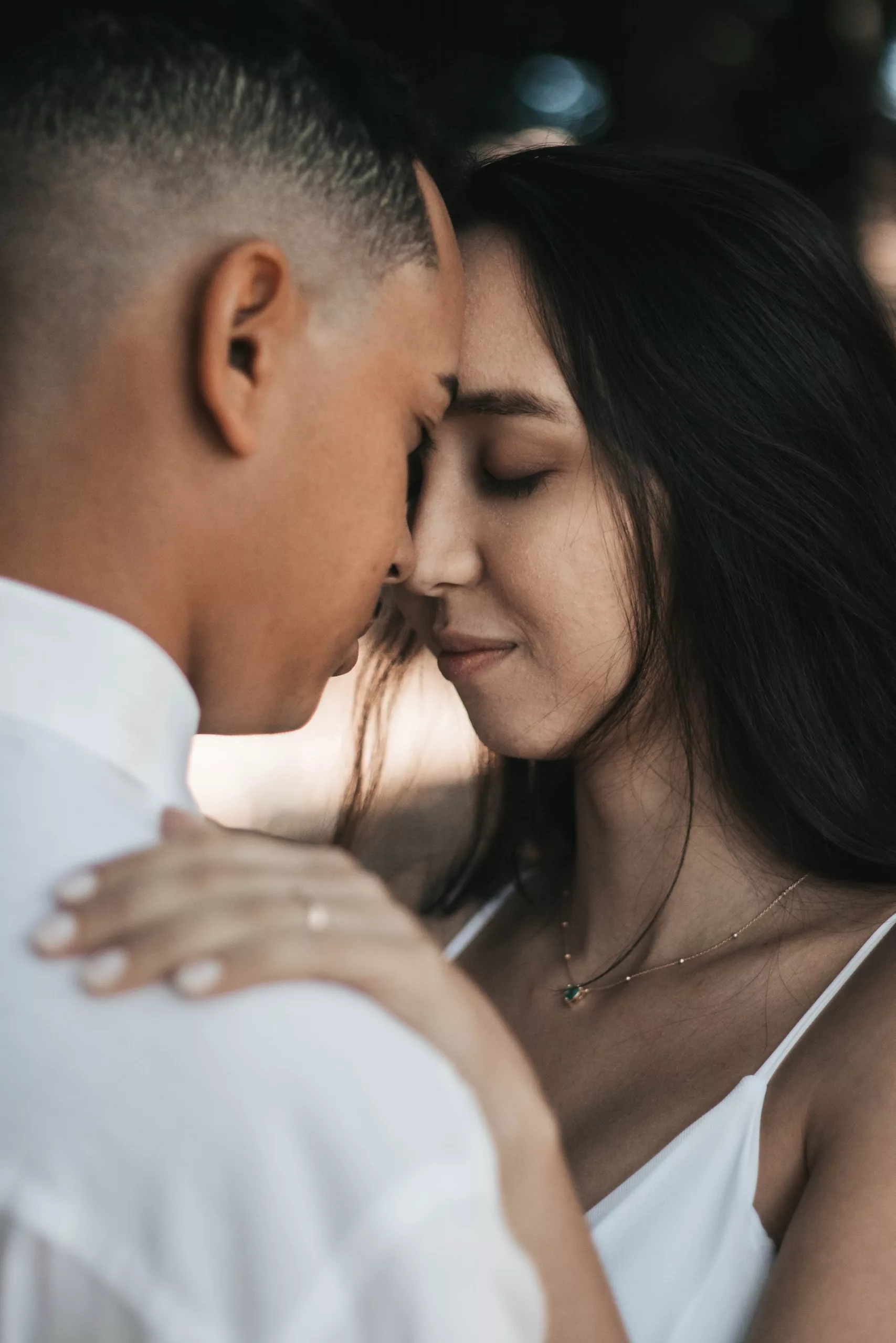 How Do Men Fall in Love?