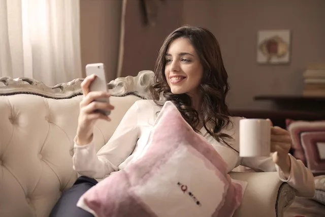 The Best Messages to Send Your Husband to Express Love and Care