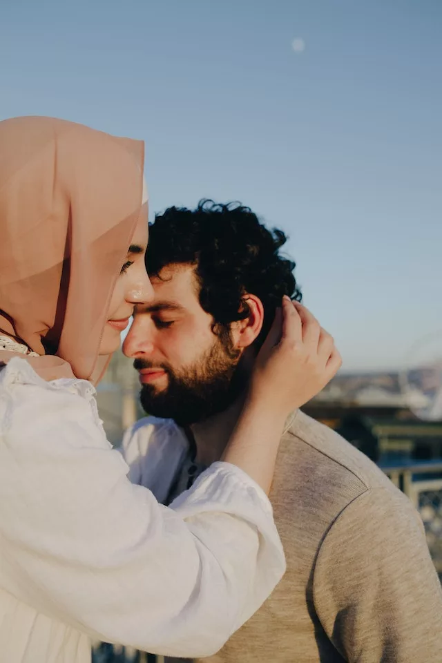 Le mariage d’un homme saoudien avec une femme étrangère