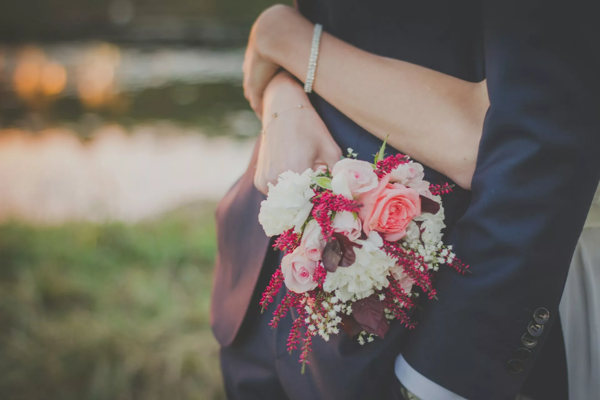 متى يطلب الرجل الزواج من المرأة؟