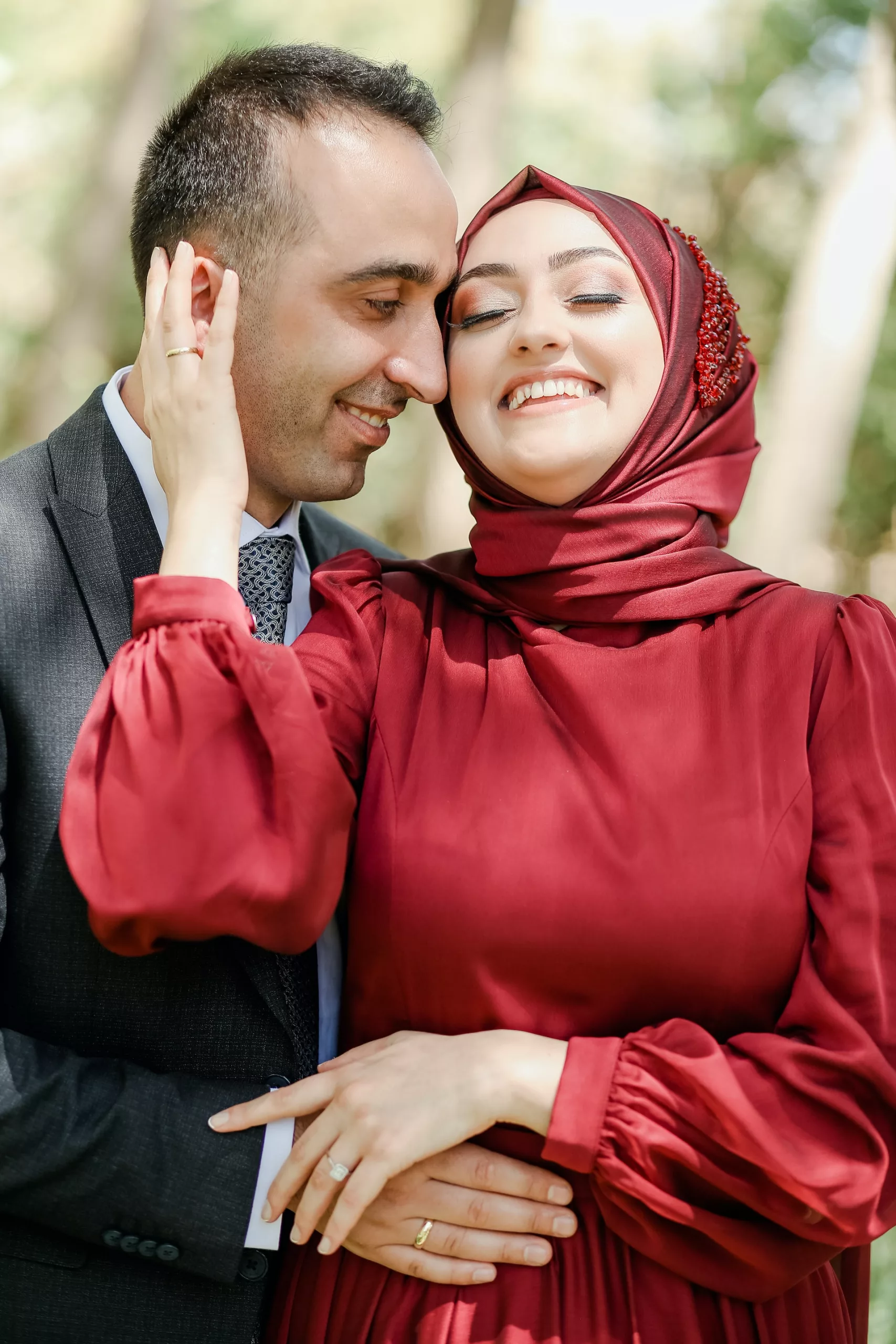 7 إيجابيات مواعدة امرأة أكبر سنا