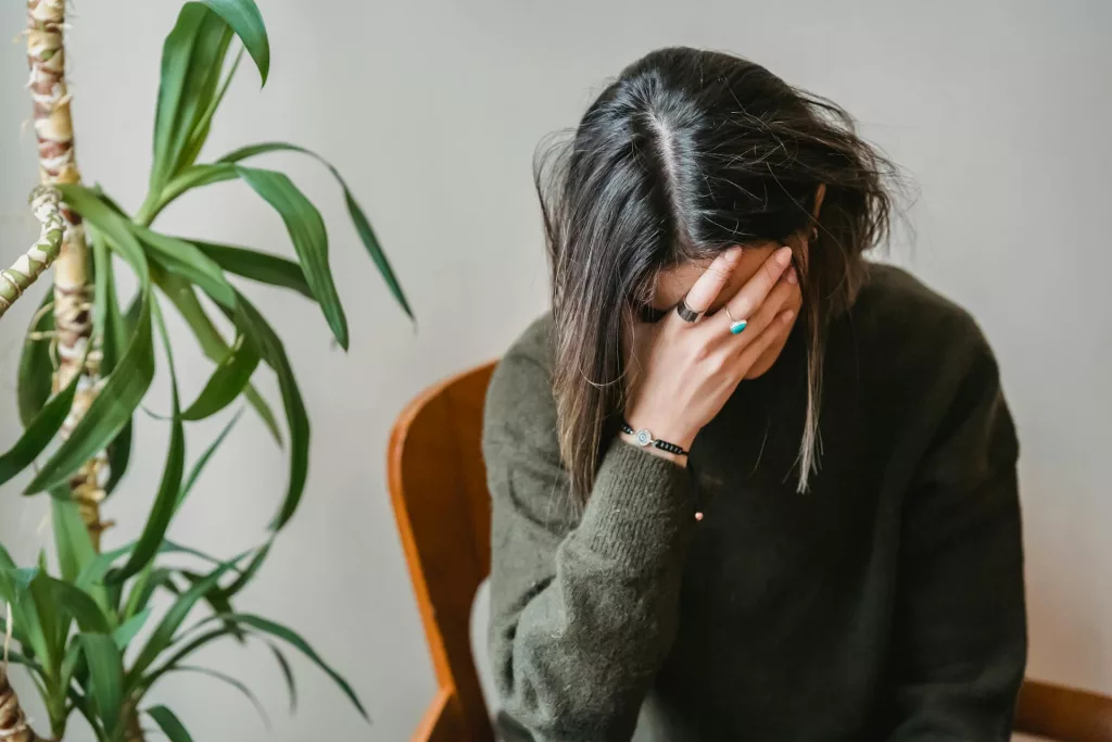 كيف تستعيدين ثقتك بنفسك بعد الطلاق؟