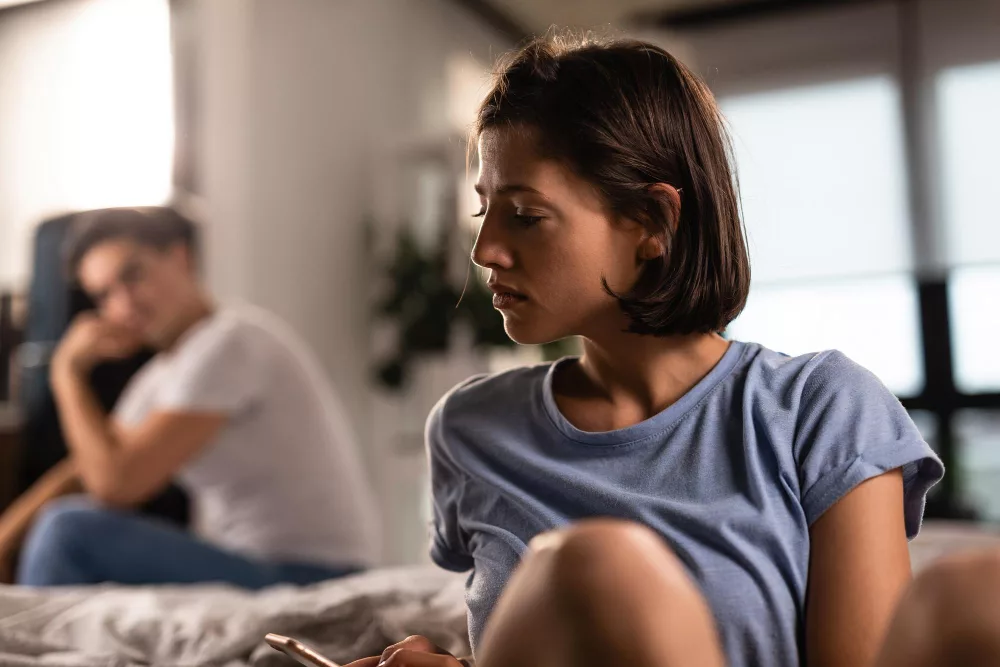 أسباب إبتعاد الرجل عن المرأة التي يحبها