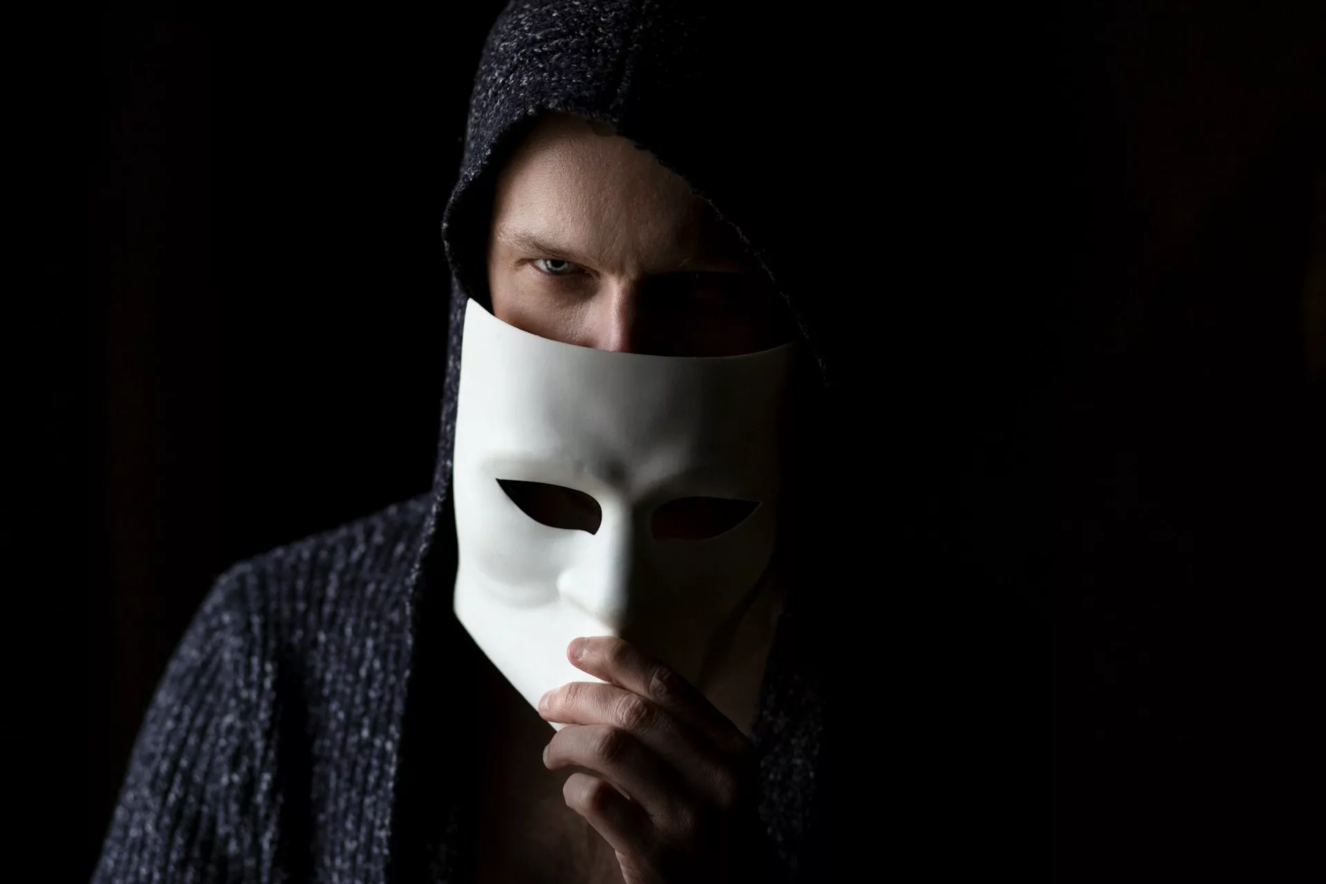 5 manipulations courantes du partenaire narcissique en amour