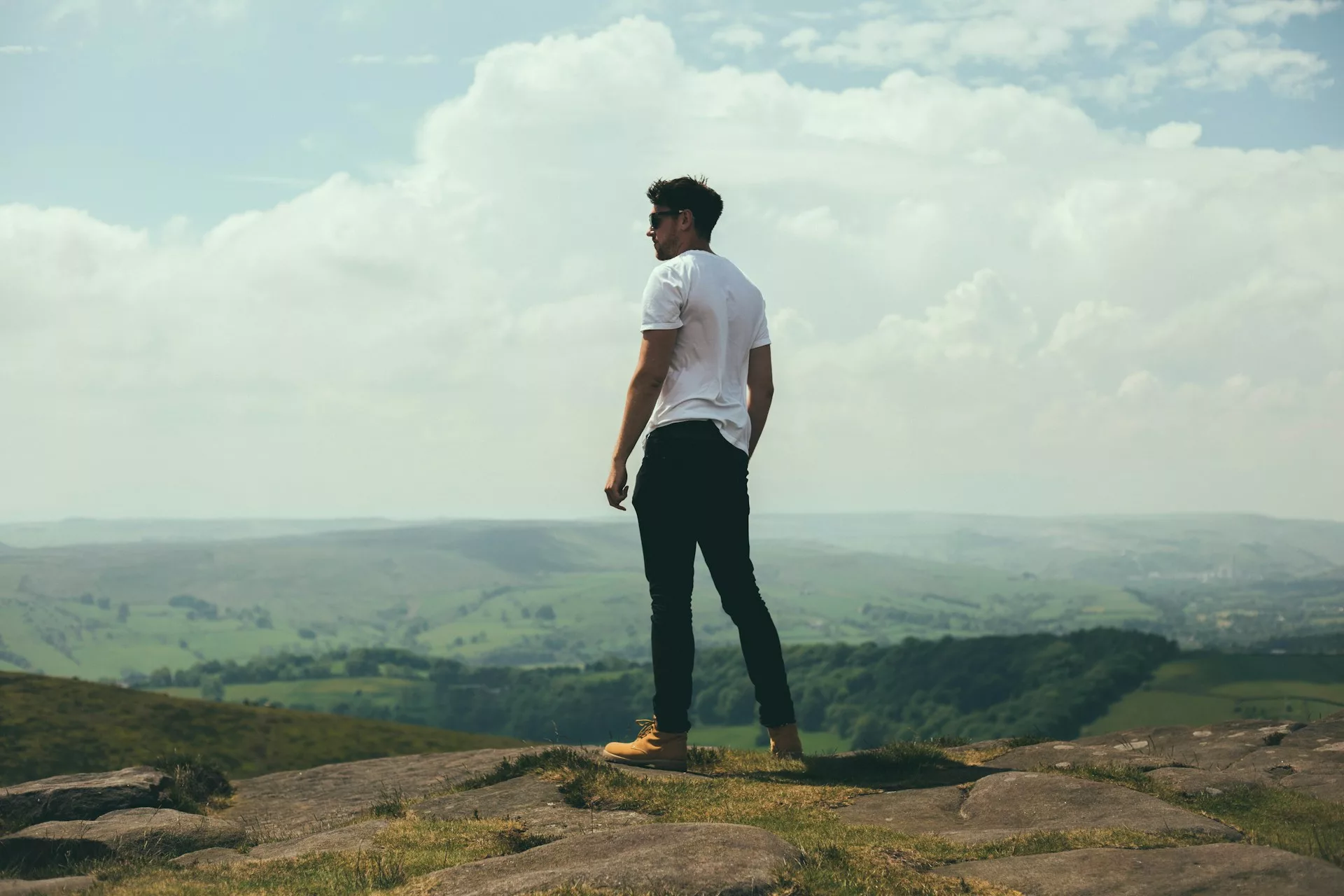 The Challenges Men Face in Finding a Partner: Insights and Advice for the World of Online Matchmaking