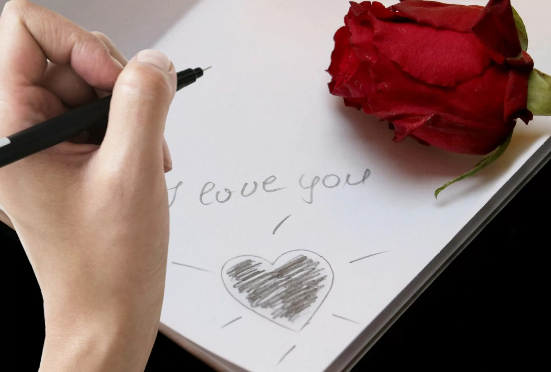 Love Messages: Between Longing and Passion
